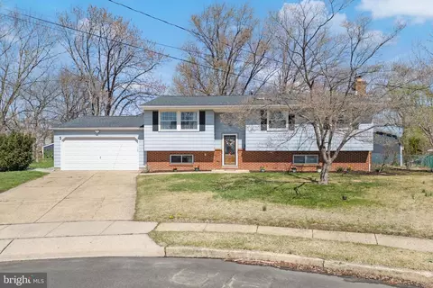 5 Spencer Ct, Lumberton, NJ 08048