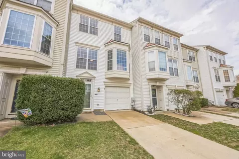 8 Weatherly Rd, Delran, NJ 08075