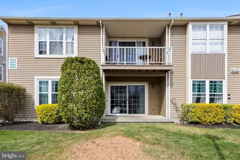 4802 B Adelaide Dr, Mount Laurel, NJ 08054