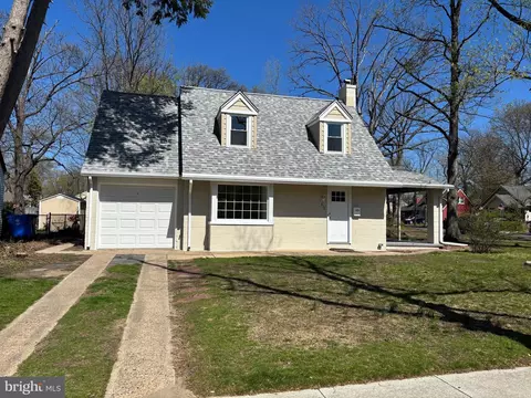 616 Chestnut St, Palmyra, NJ 08065