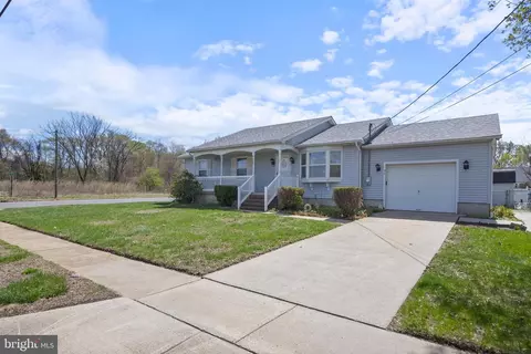 36 E Second, Burlington, NJ 08016
