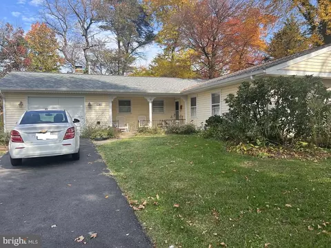 16 Elridge Pl, Willingboro, NJ 08046