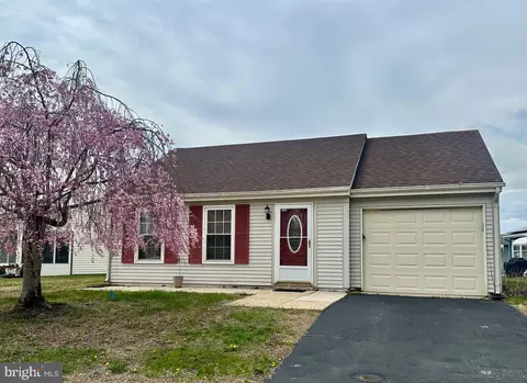 189 Dorchester Dr, Southampton, NJ 08088