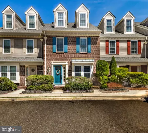 605 Berkshire Way, Marlton, NJ 08053