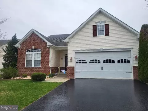 3 Webber Ct, Florence, NJ 08518