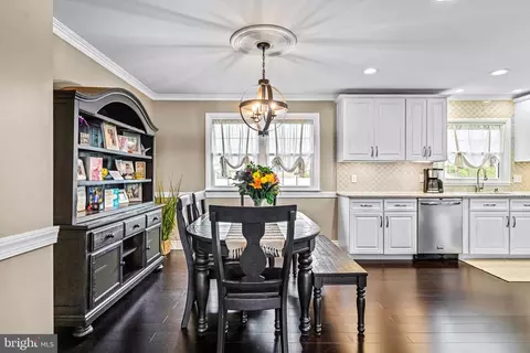 Dining - 551 Norwood Rd, Mount Laurel, NJ 08054 photo 1 of 3