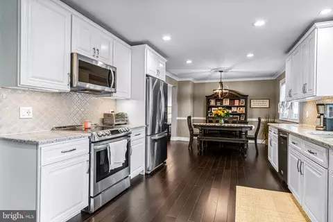 Kitchen - 551 Norwood Rd, Mount Laurel, NJ 08054 photo 5 of 6