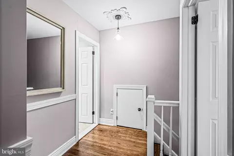 Entry Way - 551 Norwood Rd, Mount Laurel, NJ 08054 photo 7 of 8