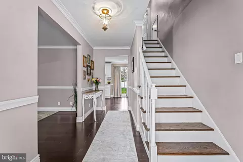 Entry Way - 551 Norwood Rd, Mount Laurel, NJ 08054 photo 3 of 8