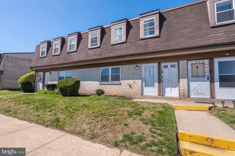 1015 Jardin Ct, Burlington, NJ 08016