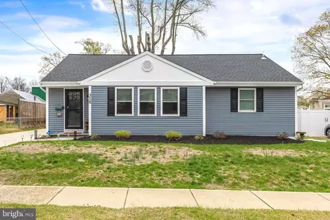 318 E 3rd St, Florence, NJ 08518