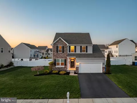 23 Vaughn Way, Burlington, NJ 08016