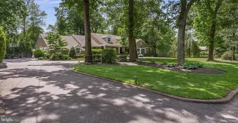 Exterior - 21 Robin Rd, Moorestown, NJ 08057 photo 3 of 17