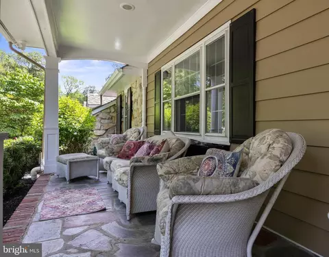 Exterior - 21 Robin Rd, Moorestown, NJ 08057 photo 4 of 17