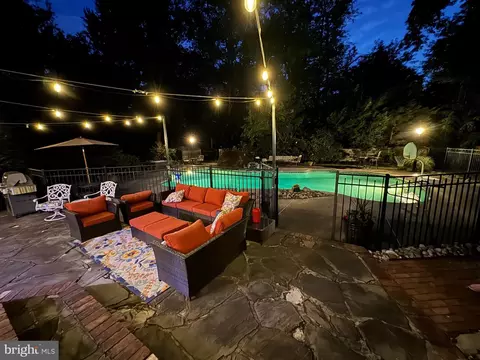 Exterior - 21 Robin Rd, Moorestown, NJ 08057 photo 17 of 17