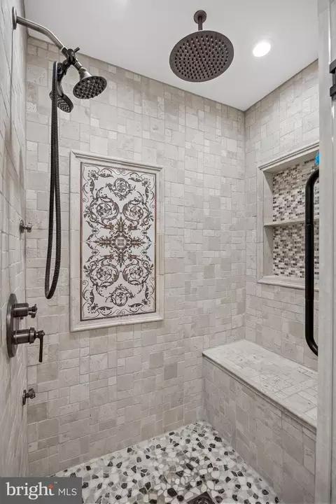 Bath - 21 Robin Rd, Moorestown, NJ 08057 photo 3 of 9
