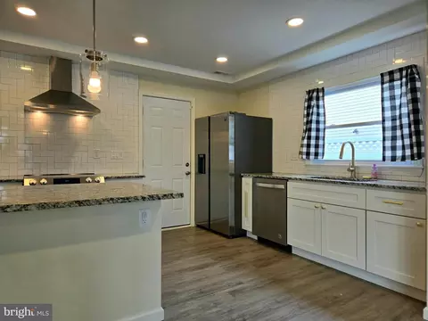 225 Somerset Dr, Willingboro, NJ 08046