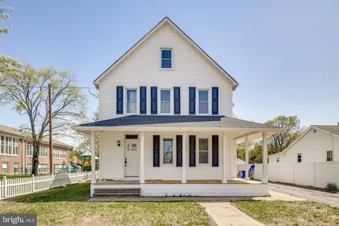20 Pleasant St, Southampton, NJ 08088