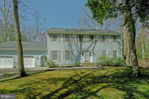 12 Robbins Way, Southampton, NJ 08088