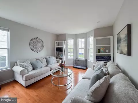 Living - 60 Stoneham Dr, Delran, NJ 08075 photo 3 of 5