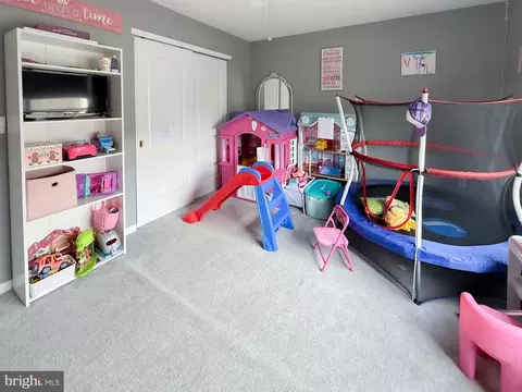 Bedroom - 60 Stoneham Dr, Delran, NJ 08075 photo 6 of 7