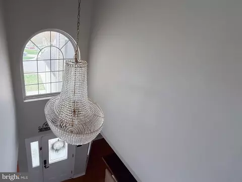 Entry Way - 60 Stoneham Dr, Delran, NJ 08075 photo 6 of 7