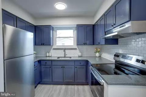 8 Tecumseh Trl, Browns Mills, NJ 08015