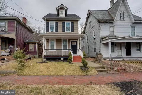 37 Mount Holly Ave, Mount Holly, NJ 08060
