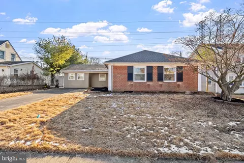 110 Middlebury Ln, Willingboro, NJ 08046