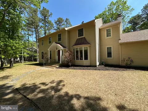 7 Yardley Dr, Medford, NJ 08055