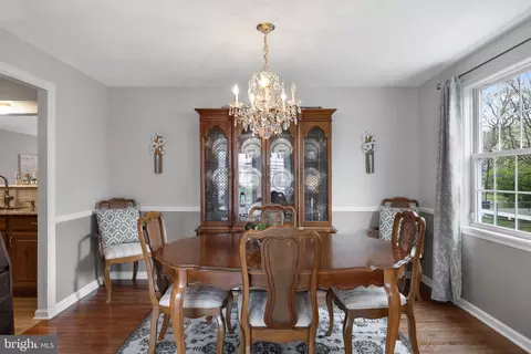 Dining - 179 Forge Rd, Delran, NJ 08075 photo 1 of 2