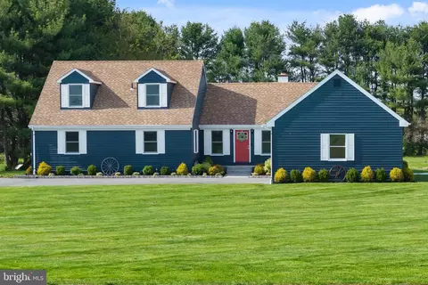 11 Bridge Rd, Lumberton, NJ 08048