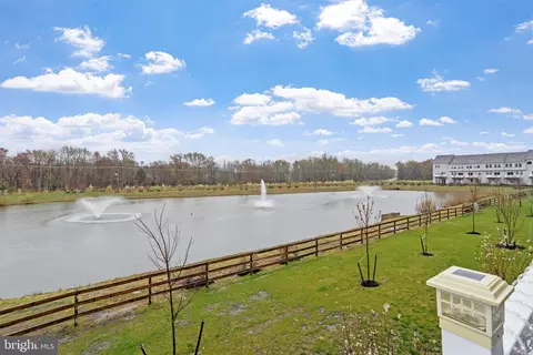 39 Turin Way, Mount Laurel, NJ 08054