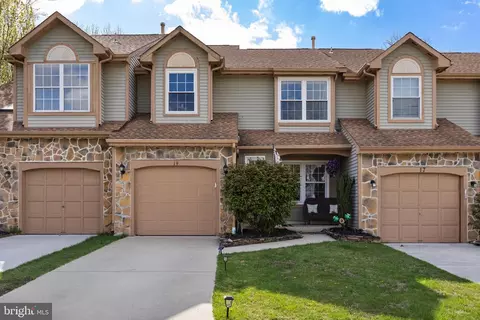 19 Lavister Dr, Mount Laurel, NJ 08054