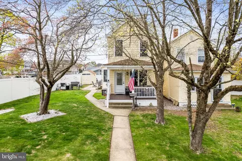 Exterior - 40 E Front St, Florence, NJ 08518 photo 2 of 10