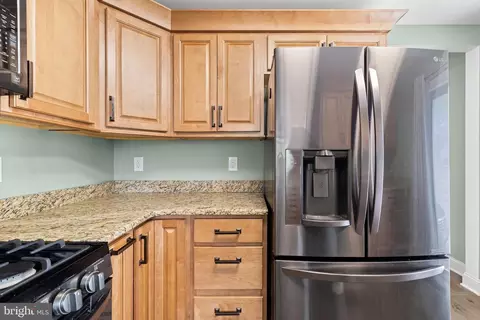 Kitchen - 40 E Front St, Florence, NJ 08518 photo 6 of 8