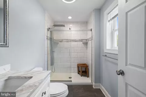 Entry Way - 40 E Front St, Florence, NJ 08518 photo 6 of 7