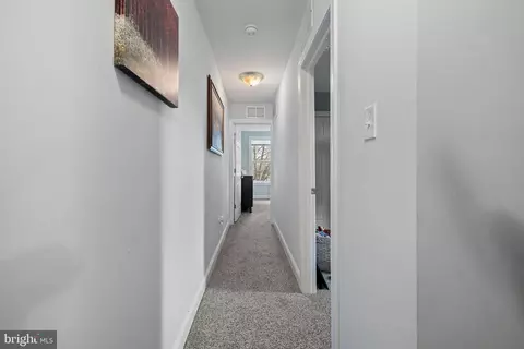 Entry Way - 40 E Front St, Florence, NJ 08518 photo 7 of 7