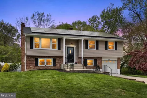 115 Conestoga Dr, Marlton, NJ 08053