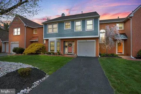 10 Wiltsire Ct, Medford, NJ 08055