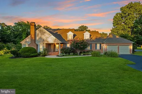 451 Windrow Clusters Dr, Moorestown, NJ 08057