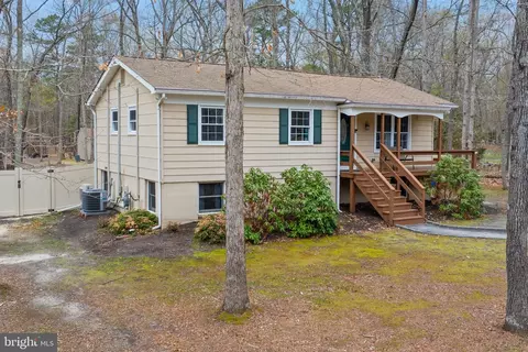 49 Summit Dr, Tabernacle, NJ 08088