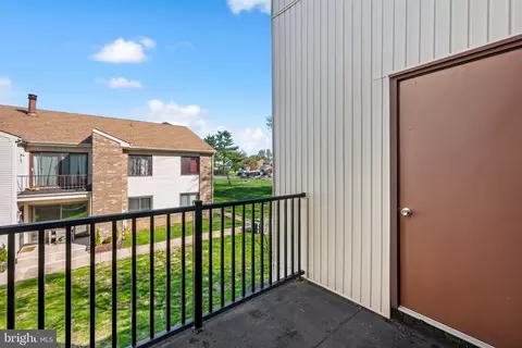 Exterior - 610 Downing Ct, Westampton, NJ 08060 photo 2 of 2