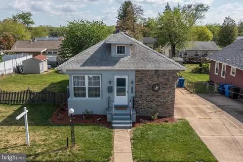 261 S Fellowship Rd, Maple Shade, NJ 08052