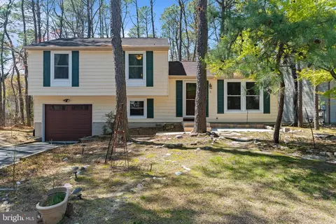 1 Haddon Ct W, Marlton, NJ 08053