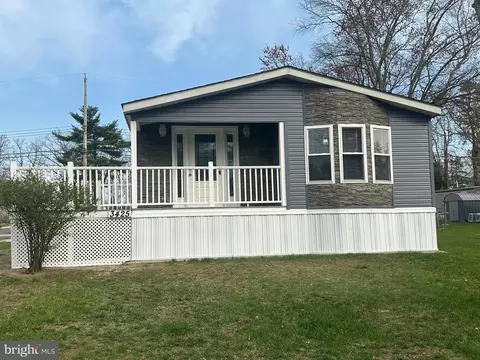 3425 New Moon St, Browns Mills, NJ 08015
