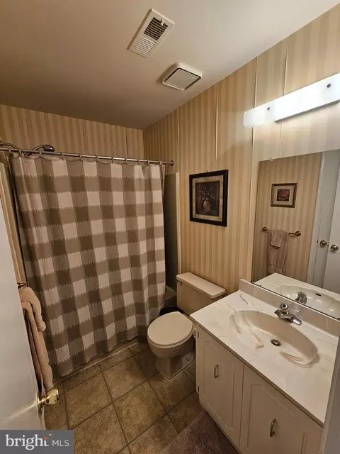 33 E Oleander Dr, Mount Laurel, NJ 08054 photo 24