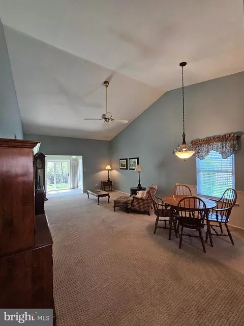 33 E Oleander Dr, Mount Laurel, NJ 08054 photo 9