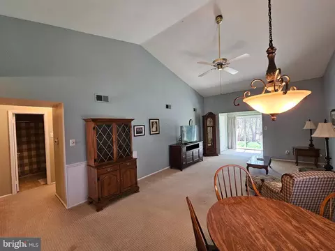 33 E Oleander Dr, Mount Laurel, NJ 08054 photo 8