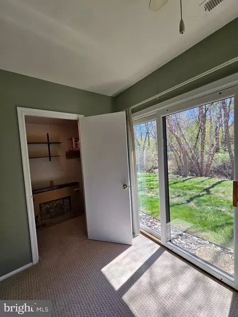 33 E Oleander Dr, Mount Laurel, NJ 08054 photo 14